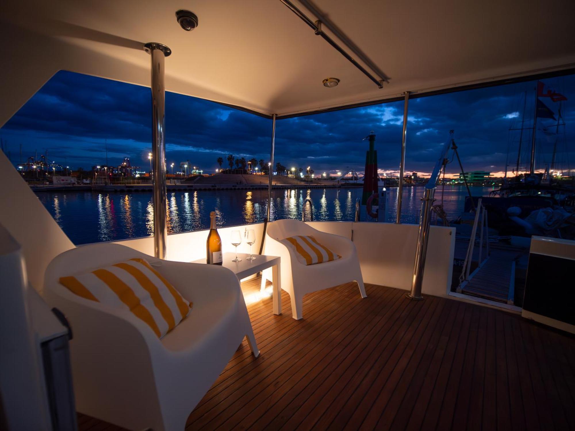 Master&Commander Hotel Valencia Kültér fotó